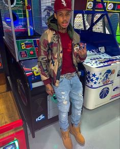 Drip Outfits Men, Black Timbs, Us Drip, Winter Drip, Nike Fits, Drip Outfits, Fashion Outfits Winter, Tuff Fits, Mens Hairstyles Curly