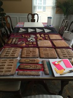 a table topped with lots of different types of cookies