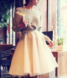 Converse Outfits, Outfits With Converse, Breakfast At Tiffanys, A Skirt, Look Vintage, Casual Winter Outfits, 가을 패션