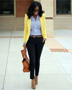 30 simple yet chic spring work outfit ideas for women #springfashion #workoutfits Spring Work Outfits, Yellow Blazer, Summer Work Outfits, Cute Spring Outfits, Elegante Casual, Spring Fashion Outfits, Professional Attire, Casual Work Outfits, Thanksgiving Outfit