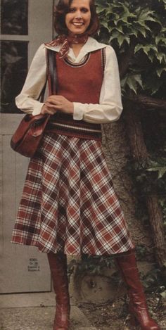 Pictures From The 70s Fashion, 1980s British Fashion, 80s College Fashion, 70s Preppy Fashion Women, Modest 80s Fashion, Vintage Office Fashion, 70s British Fashion, 50s Fall Fashion, 1970s Fall Fashion Women