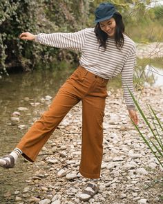 Wide Pant Leg, Casual Teaching Outfits Summer, Outfits With Texture, Danish Fashion Summer, Women Fashion 30s, Sage Green Outfit Ideas Casual, Seattle Style Summer, Fresh Outfits For Women, Quirky Style Outfits