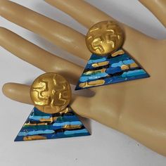 #blue #1980's #80'sfashion #80's #vintage #vintagejewelry #vintageearrings #80'searrings #earrings #chunkyearrings #statement #statementearrings #runway #runwayearrings 1980s Jewelry 80s Fashion, 80s Statement Earrings, 1980’s Jewelry, Decades Day, 80s Necklace Vintage, Pop Star Costumes, 1980s Costume, Runway Earrings