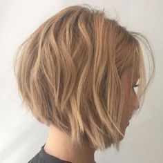 Chin-Length Choppy Bob Short Choppy Bobs, Choppy Bobs, Kort Bob, Choppy Bob Haircuts, Textured Haircut, Short Bobs, Choppy Bob Hairstyles, Choppy Hair, Choppy Bob