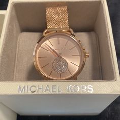 Never Worn Needs Battery Change Small Watches, Watches Women Michael Kors, Small Watch, Mesh Bracelet, Michael Kors Wallet, Stainless Steel Mesh, Steel Mesh, Michael Kors Accessories, Rose Gold Watch