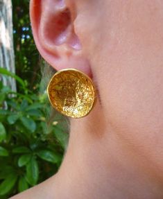 Hey, I found this really awesome Etsy listing at https://www.etsy.com/listing/270382077/gold-stud-earrings-round-earrings-studs Big Stud Earrings, Large Stud Earrings, Teal Earrings, Hammered Earrings, Jewelry Workshop, Earrings Round, Circle Earrings Studs, Unique Gifts For Women, Mothers Day Gifts