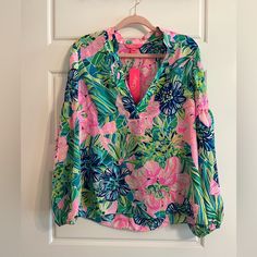 Lily Pulitzer Tunic Top. Never Worn. Summer Pink Blouse With Tropical Print, Summer Blouse With Tropical Print In Pink, Summer Pink Blouse For Brunch, Pink Floral Print Summer Blouse, Summer Brunch Pink Blouse, Spring Printed Tunic Cover-up, Beachwear Floral Print Tunic Cover-up, Spring Floral Print Tunic Cover-up, Lilly Pulitzer Mommy And Me