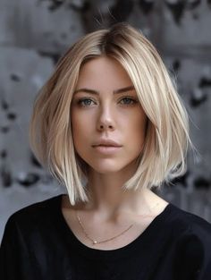 The Ultimate Bob Haircut Lookbook Short Angled Bobs, Short Layered Bob Hairstyles, Long Angled Bob, Layered Thick Hair, Chin Length Haircuts, Lob Haircut, Hairstyle Look, Bobs Haircuts