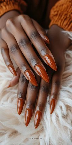 Fall Almond Acrylic Nails Designs, Pumpkin Colored Nails, September Nails 2024 Almond, Autumnal Nail Art, Fall Nail Polish Ideas, Fall Nails Pedicure, Fall Designs Nails, Fall Nails 2024 Almond, Nails September 2024