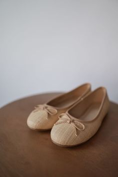 These woven ballet flats are understated in their simple style. We can't wait to pair these with modest skirts and dresses all season long! Style: round-toe ballet flats Color: wheat Materials: Raffia Upper *DreamCloud Cushion Insole * Rubber Outsole Comfortable Beige Ballet Flats With Round Toe, Casual Beige Ballet Flats With Round Toe, Casual Beige Closed Toe Ballet Flats, Beige Closed Toe Ballet Flats For Spring, Casual Cream Ballet Flats, Cream Flats With Woven Sole For Spring, Casual Closed Toe Ballet Flats For Summer, Comfortable Round Toe Spring Ballet Flats, Comfortable Spring Ballet Flats With Round Toe