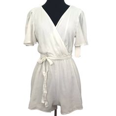 Nwt Row A White Belted Romper Medium Brand: Row A Size: Medium Approx. Measurements: Top To Bottom Hem- 29.5 Inches Pit To Pit- 18 Inches Excellent Condition, Smoke Free Environment, Ships Next Business Day! Ask Any Question! Bundle & Save! Clubwear Plus Size, White Cotton V-neck Jumpsuits And Rompers, Tube Top Romper, Chambray Jumpsuit, Spaghetti Strap Rompers, Belted Romper, Wrap Romper, Cute Pants, Pink Rompers