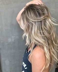 Blonde Balayage With Light Brown Roots, Hair Baylage Blonde, Blonde Teasylights On Brown Hair, Mini Balayage Blonde Hair, Brown Hair With Blended Blonde Highlights, Cool Blonde Partial Highlights, Babylights Blonde On Brown Hair, Natural Looking Blonde Hair Highlights, Low Lights Blonde Hair