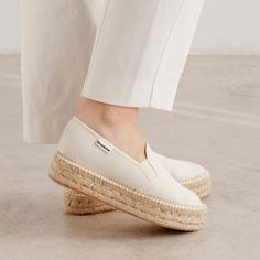 100% Vegan and Sustainable. Authentic Espadrilles, Handcrafted by Artisans. Designed in Barcelona, Made in Spain - Lightweight Summer Espadrilles - Made by artisans in Spain - Designed for style and comfort - Natural jute with a vulcanized rubber sole with eco-cotton canvas upper - Comfortable and cushioned with every step - Wear with just about anything 🚚 FREE standard shipping on orders to the US, Canada, and Europe 🔙 RETURN POLICY This item can be returned in its original UNUSED condition for a full refund or replacement within 30 days of order. You may receive a partial or no refund on used, damaged, or materially different returns. KEYWORDS espadrilles women, alpargata, espadrilles, wedding sandals, sandals women, wedding espadrilles, eco shoes, sandals vegan, womens wedge sandals, Summer Espadrilles, Navy Espadrilles, Vegan Shoes Women, Spanish Espadrilles, Lace Espadrilles, Black Huarache, Womens Espadrilles Wedges, European Shoes, Women's Espadrilles