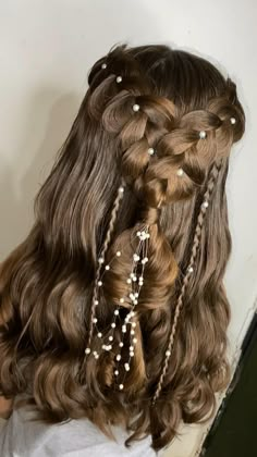 Christmas Hairstyles - Awesome! - Get your ideas from the online store - Amazon.com Celtic Wedding Braids, Enchanted Forest Prom Outfit, Shire Wedding, Fancy Hairdos, Royal Hairstyles, Medieval Hairstyles, Fairytale Aesthetic, Ball Hairstyles, Fairy Hair