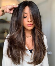 Sophisticated Hair Styles Color Ideas 2023 Hair Styles For Women Over 40 Medium, Long Concave Layers, Haircuts For Side Parts, Hair Color Inspiration For Brunettes, Brunette Hair Cuts, Black Hair Balayage