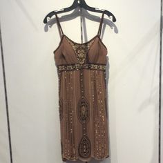 Brown Embroidered Sue Wong Short Dress Size 4 Fitted Embroidered Dress With Sequins, Fitted Embroidered Sequin Dress, Fitted Sequin Embroidered Dress, Fitted Brown Embellished Dress, Elegant Embroidered Brown Dress, Embroidered Embellished Sleeveless Dress, Elegant Brown Embroidered Dress, Embellished Sleeveless Embroidered Dress, Fitted Knee-length Embellished Embroidered Dress