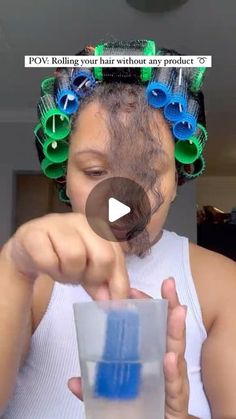 VoiceOfHair ®️ on Instagram: "The bounciest curls ever 🔥⁣🙌🏾⁣ ⁣⁣ Gorgeous roller set by @afrolecia 😍 She dipped her hard, plastic rollers in water and then rolled her hair➰ She tried this technique without using any setting lotion or foam and the curls came out perfect 👏🏾 This is such a great style to limit heat on your natural hair this summer ❤️⁣⁣ ⁣⁣ Would you rock it? ✨⁣#voiceofhair ⁣⁣ ⁣⁣ #rollerset  #permrods  #rollerset #heatlesscurls #flexirods #naturalhairstyles #naturalhairideas #hairhacks #summerhairstyles #flexirodset #hairtutorial" Rod Curls On Natural Hair Short, Curl Rollers Natural Hair, Roller Set Curls For Black Women, Roller Set On Natural Hair Black Women, Roller Set On Short Natural Hair, Rod Natural Hair Styles, Short Curl Hairstyles, Rollers In Hair Black Women