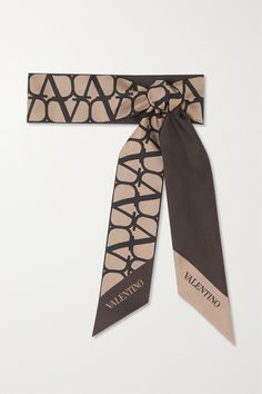 Valentino Garavani's scarf is made from silk-twill and printed with the label's iconic monogram. Try styling yours around the handles of your tote, or as a chic hair accessory. Valentino Scarf, Valentino Accessories, Scarf Collection, Chic Hair, Silk Twill Scarf, Branded Scarves, Luxury Scarves, Silk Scarf Painting, Hermes Scarf