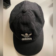 Adidas Baseball Cap. Original Style. Adjustable Strap. Excellent Condition. Never Worn. Cap Adidas, Adidas Baseball Cap, Adidas Cap, Adidas Vintage, Black Baseball Cap, Adidas Black, Black Adidas, Adidas Women, Baseball Cap