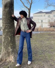 Male 70s Outfit, 70s Disco Party Outfit Men, Woodstock Outfit Ideas, Male 70s Fashion, 70s Male Outfits, 70s Male Fashion