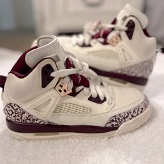 Used But Still In Pretty Good Condition. Missing A Rose Gold Lace Lock. Laces Are Clean And Shoes May Just Need A Good Scrubbing. Last Sale Was $160. Rose Gold Lace, Jordan Spizike, Shoes Jordan, Kids Jordans, Gold Lace, A Rose, Pretty Good, Jordan Shoes, Kids Shoes