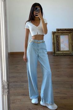 Follow our Pinterest Zaza_muse for more style inspiration :) Instagram: @zaza.muse | Mode Indie, Look Retro, Looks Street Style, Outfit Trends, Indie Outfits, 가을 패션, Cute Summer Outfits, Mode Vintage