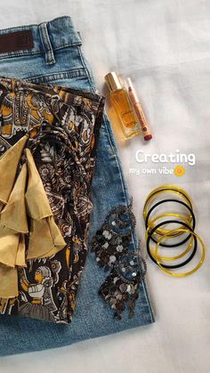 Aesthetic Indian, Coach Outfits, Desi Fits, Camera Drawing, Desi Outfits, Pakistani Clothes, Gift Boxes For Women, Casual Indian Fashion, Stylish Short Dresses