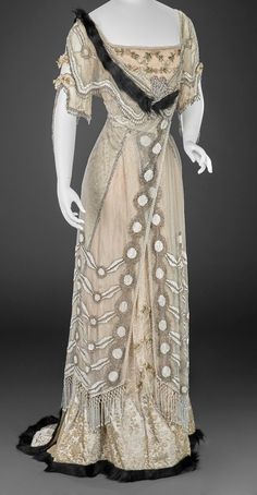 Edwardian Evening Gown, White Victorian Dress, 1912 Fashion, 1914 Fashion, Period Dresses, 1900's Fashion