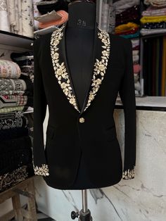 *2 Piece Black,  Shawl Lapel with Golden Embroidery Men'sTuxedo, Groom Tuxedo Suit. *Fabric: %100 Japnese, Satin, Cotton, Thick, Warm, Comfortable, Breathable, Softer, Satin Feeling *Center 1 Button Blazer, With Zipper Fly Pants. *This Suit Has A 6" Drop Which Is The Difference Between The Size Of The Sherwani & Pants. For Example, A 40r Jacket Includes A 34W Pant *Dry Clean Only Important Note: All Our Products Are Made To Order! Please get in touch with Us For the Perfect Fitting Suit. .Full L Black And Gold Suit Men, Embroidery Suits Design Men, 3 Piece Suit Men Classy, Unique Mens Wedding Suits, Best Wedding Suits For Men, 3 Piece Suit Men, Gents Suits, Designer Tuxedo, Indian Wedding Clothes For Men