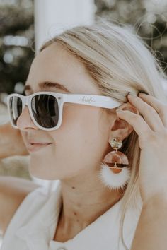 Bride White Sunglasses White Sunglasses With Gradient Lenses As Gift, White Sunglasses With Gradient Lenses As A Gift, Elegant White Sunglasses For Wedding, Elegant White Wedding Sunglasses, Sunglasses Bride, Boutique Trends, White Sunglasses, Left And Right, Uv Protection