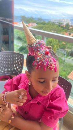 Wacky Hair Day Ideas, Diy Hair Masks, Hat Day, Kelly Osbourne, Hair Masks