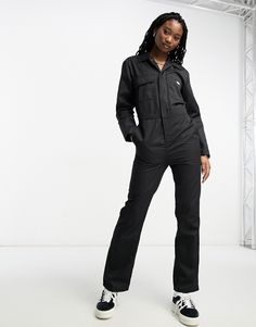 Jumpsuits & Playsuits by Dickies Co-ordinating made easy Spread collar Press-stud placket Functional pockets Logo patch to chest and reverse Slim leg Regular fit Dickies Jumpsuit Women, Dickies Jumpsuit, Overall Jumpsuit, Buy List, Slim Leg, Black Jumpsuit, Slim Legs, Playsuit Jumpsuit, Tshirt Logo