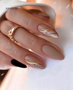 Ongles Beiges, خواتم خطوبة, Manicure Ideas, Bridal Nails, Nail Arts, Artificial Nails