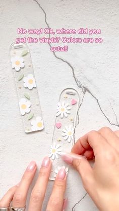 Cricut Joy Bookmark Ideas, Caluya Design, Perspex Ideas, Bookmark Vinyl, Free Svg Bookmark, Acrilyc Keychain Cricut, Cricut Acrylic Bookmarks Svg Free, Bookmark Svg Free