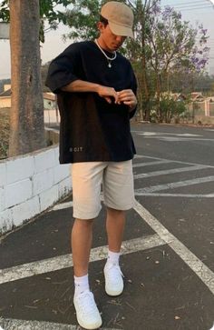 Casual Summer Fits Men, Aesthetic Outfit Men Summer, Trendy Outfits Mens Street Styles, Aesthetic Mens Outfits Summer, Mens Oversized Shirt Outfits, Mens Fashion Streetwear Summer Casual, Summer Fits Aesthetic Men, Summer Mens Outfits Street Style, Mens Fashion Summer 2023