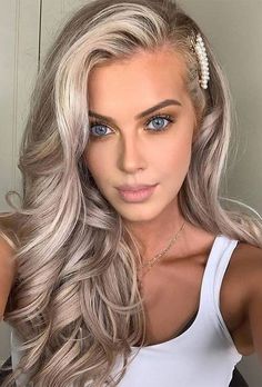 Dark Blonde Hair Color, Balayage Hair Dark, Balayage Hair Blonde, Blonde Hair Looks, Fresh Hair, Brown Blonde Hair, Hair Dye Colors, Hair Color Balayage