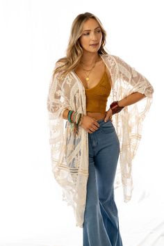 Lace Kimono Outfit, Boho Kimono Cardigan, Midsize Outfits, Three Bird Nest, Kimono Outfit, Bohemian Kimono, Lace Sleeve Top, Bohemian Clothing, Lace Outfit