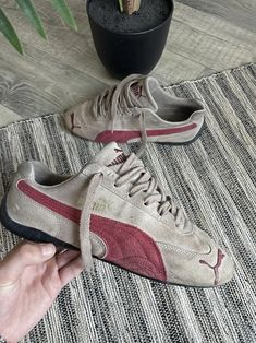 👕 Information about item: - Size: 7.5US / 40EU / 25.5cm insole - Condition: in a good pre-owned condition Puma Speedcat, Basket Vintage, Vintage Sneakers, Sneakers Athletic, Sneakers Shoes, Ukraine, Athletic Shoes, Art Collection, Baskets