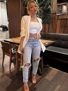 Outfit Curvy Elegante, Salon Attire, Casual Bar Outfits, Outfits Juvenil, Outfit Verano, Latina Fashion Outfits, Hello Lover, 2024 Style