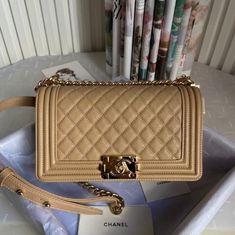 Size: 25cm*15cm*9cm It comes with Dust box, Care manual, Tag, and Paper bag. Chanel Collection, Chanel Boy, Luxe Fashion, Chanel Boy Bag, Direct Sales, Chanel Bag, Fashion Statement, Luxury Bags, Paper Bag