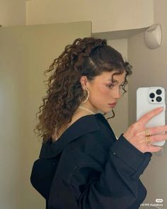 hair inspo; half up, half down. Curly Hair Beauty, Curly Hair Styles Easy, Hairdos For Curly Hair, Curly Hair Inspiration, Hair Stylist Life, Curly Hairstyles