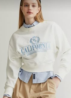 Sweatshirt Aesthetic, Tennis Fashion, Aesthetic Fits, Club Outfits, Vintage Sweatshirt, Sports Shirts, Country Club