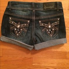 Nwt Sound Girl Jean Shorts With Riveting, Rhinestone, Bead And Needle Point Detail. Great With Cowgirl Boots And Tank To Your Favorite Concert Or Event. Size 5 L 12 In Rinestone Shorts, Grungy Clothes, Cowgirl Shorts, Y2k Stuff, Thrift Manifestation, Rhinestone Shorts, Y2k Fits, Cycling Clothes, 2000s Clothes