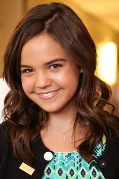 Bailee Madison, met her at the HOP movie premier. Bailee Madison Icons, Madison Reed Before And After Brown, Madison Beer Baby Music Video, Maia Mitchell And Bailee Madison, Hop Movie, Bailee Madison Once Upon A Time, Lighter Brown Hair