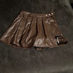 Selling A Beautiful New With Tag Brown Skort. This Is The Perfect Skort For The Fall Time! Faux Leather Mini Skirt With Pockets, Fall Time, The Fall, Womens Skirt, Skirt, Tags, Women Shopping, Color