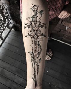 4,087 харесвания, 30 коментара – Kévin Plane (@kevinplane_tattooer) в Instagram: “Here is Frostmourne from Warcraft ! I‘d like to tattoo this sword inside a forearm with some blue…” Gothic Tattoo Ideas, Witcher Tattoo, Alchemy Tattoo, Gamer Tattoos, Cool Tattoo, Scary Tattoos, Bicep Tattoo, Creepy Tattoos