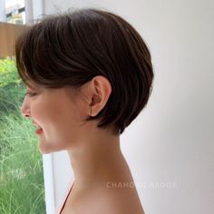 Mini Bob Haircut, High Ponytail Ideas, Ponytail Diy, Feminine Short Hair, Ponytail Hairstyle, Really Short Hair, Short Hair Ideas, Asian Short Hair, Hair Inspiration Short