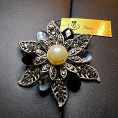 Can Be Worn As Broad/Pin Or Necklace Pendant!! Pearl Is White Not Yellow! Never Worn Elegant Yellow Flower Brooches, Elegant Yellow Brooches For Party, Elegant Yellow Brooches For Gifts, Elegant Yellow Party Brooch, Elegant Yellow Party Brooches, Sliver Necklace, Gold Link Necklace, Premier Jewelry, Silver Diamond Necklace