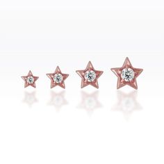 Single Gems Star Cartilage Stud, Star Helix Stud, Star Tragus Earring, CZ Star Cartilage, Tiny Star Stud Earrings, Star Lobe Piercing Listing : Single Material : Sterling silver,Rose Gold plated - XS Star Size 3mm - S Star size 4mm - M Star size 5mm - L Star size 6mm - Swiss star cut CZ diamond  - 16gauge sterling silver screw flat back 6mm and 8mm length please choose How to wear : Insert flat back stem from the back side of tragus/conch/cartilage/helix and GENTLY screw top part from the front Rose Gold Star-shaped Pierced Jewelry, Rose Gold Star Charm Earrings, Rose Gold Star Earrings With Star Charm, Rose Gold Star-shaped Earrings With Star Charm, Piercing Lobe, Tragus Earring, Tragus Conch, Daith Earrings, Earrings Star