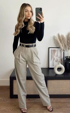 Lily Clark, Corporate Attire Women, Work Ootd, Classy Business Outfits, Fest Outfits, Corporate Attire, Elegante Casual